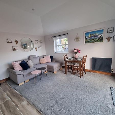 The Auld Byre - By The Beach Dumfries Esterno foto